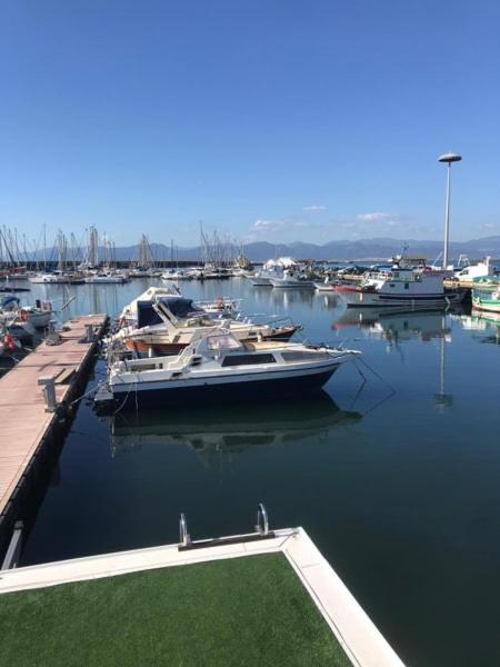 Houseboat Cagliari Hotel Екстериор снимка